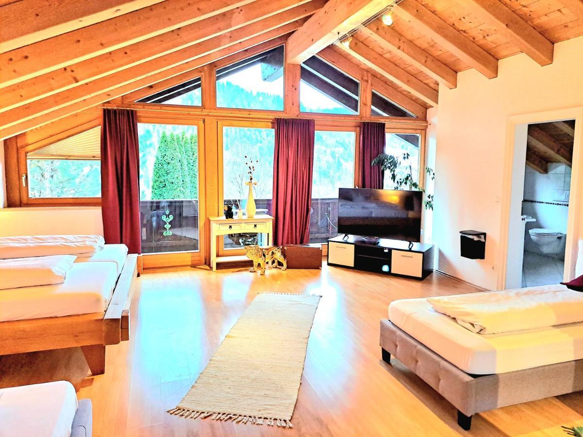 Zur Schoenen Aussicht Hotel Garni Гармиш-Партенкирхен Экстерьер фото